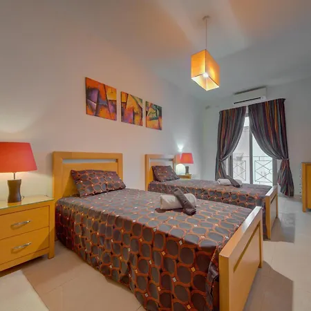 New!!! Luxury Belmonte Heights Apartamento